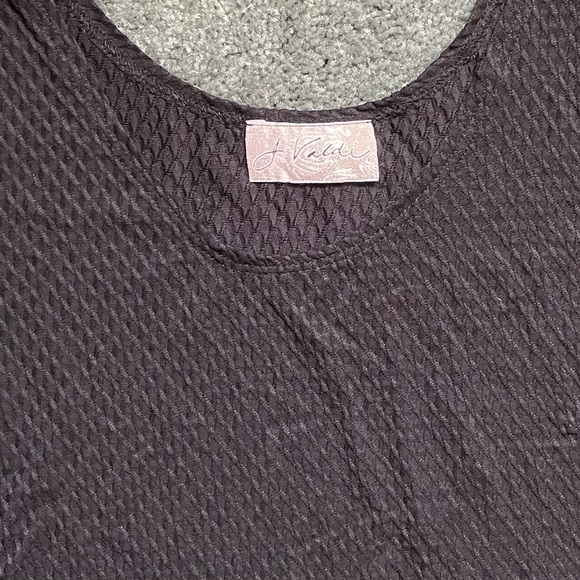 Women’s J. Valdi Swimsuit Cover-up - Picture 2 of 2